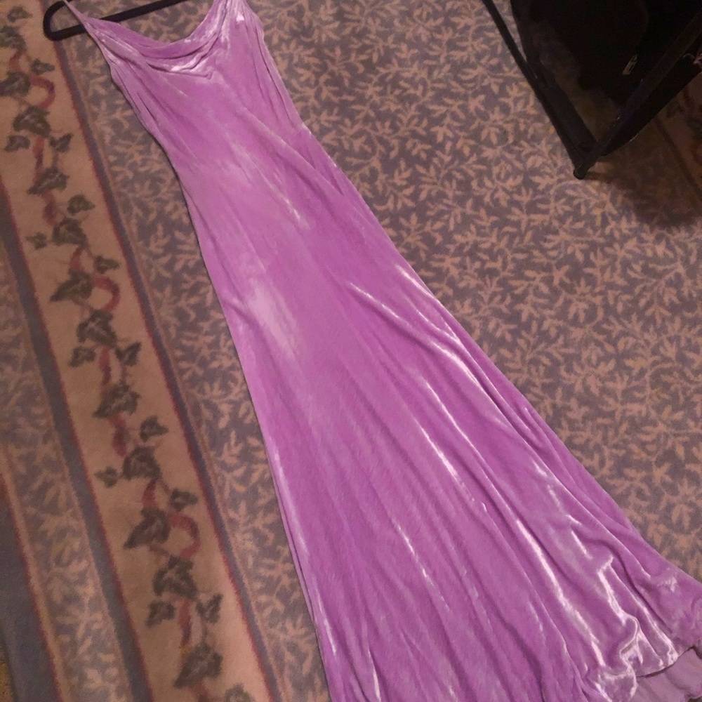 Size 6 long lavender velvet gown